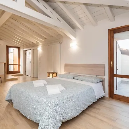 Residenza Capriolo 28 - F&l *