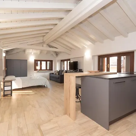 Residenza Capriolo 28 - F&l Lägenhet *