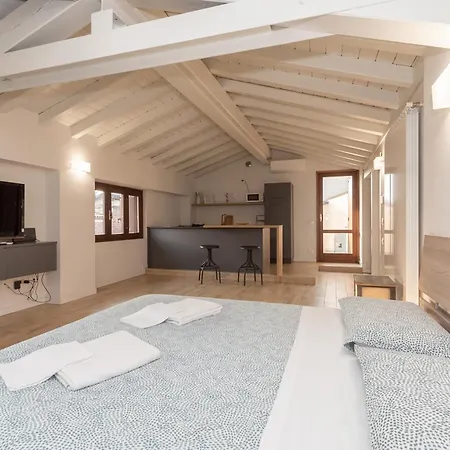 Residenza Capriolo 28 - F&l Апартаменти