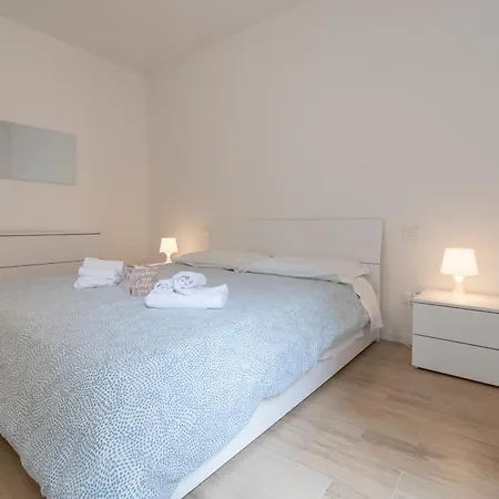 Апартаменти Residenza Capriolo 28 - F&l Брешія