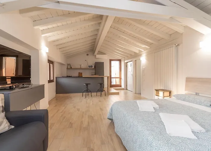 Residenza Capriolo 28 - F&l بريشا